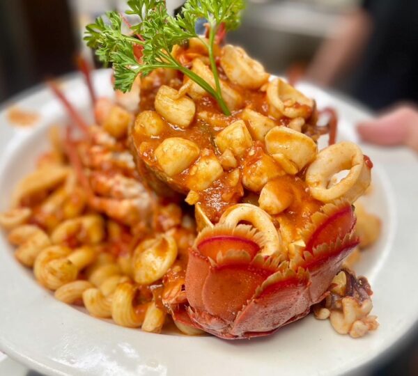 Popei's Clam Bar, Bethpage NY
